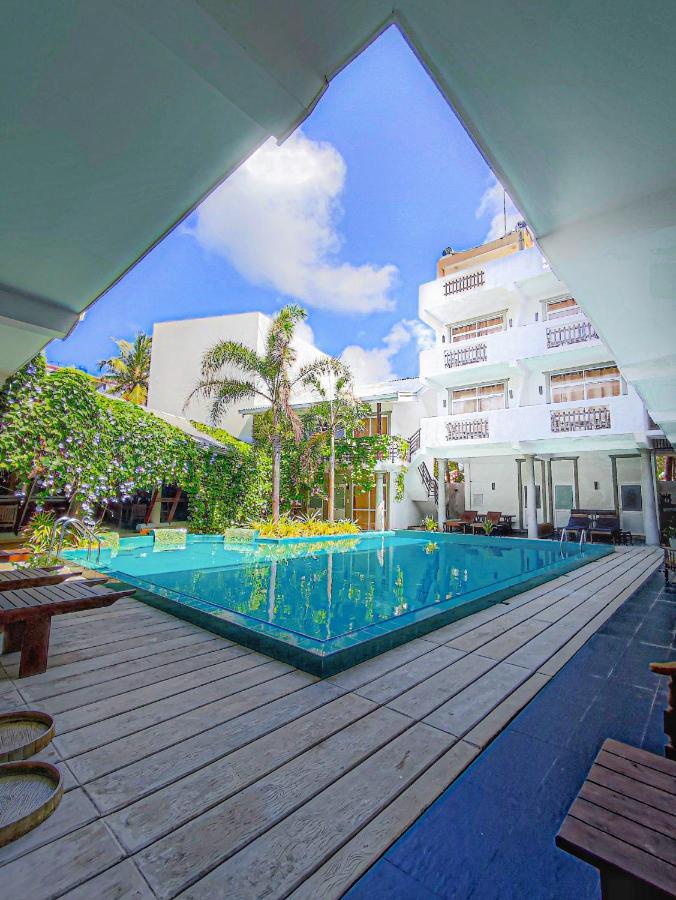 Nil Diya Hotel 4*