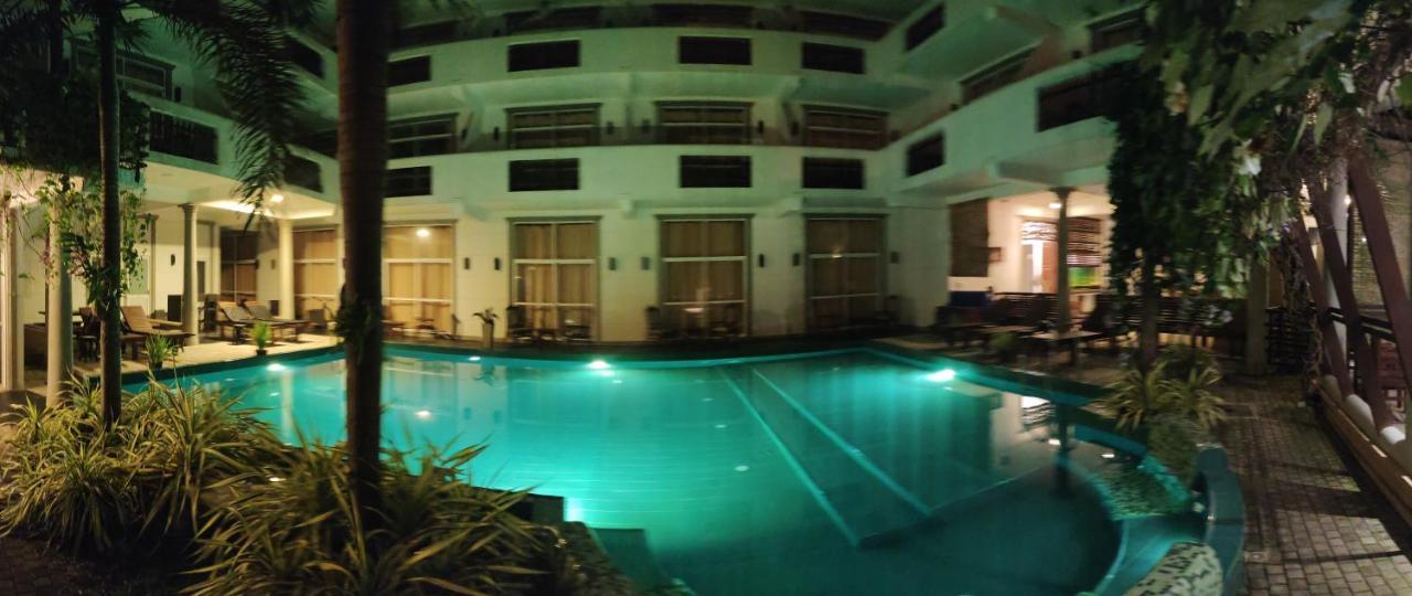 Nil Diya Hotel