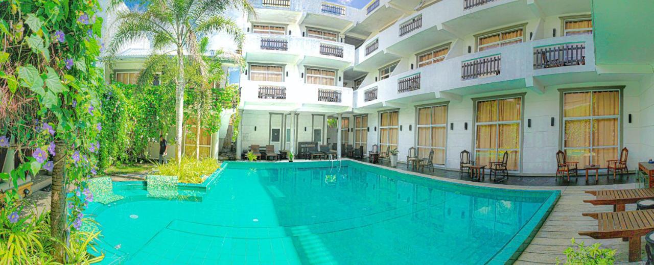 Nil Diya Hotel