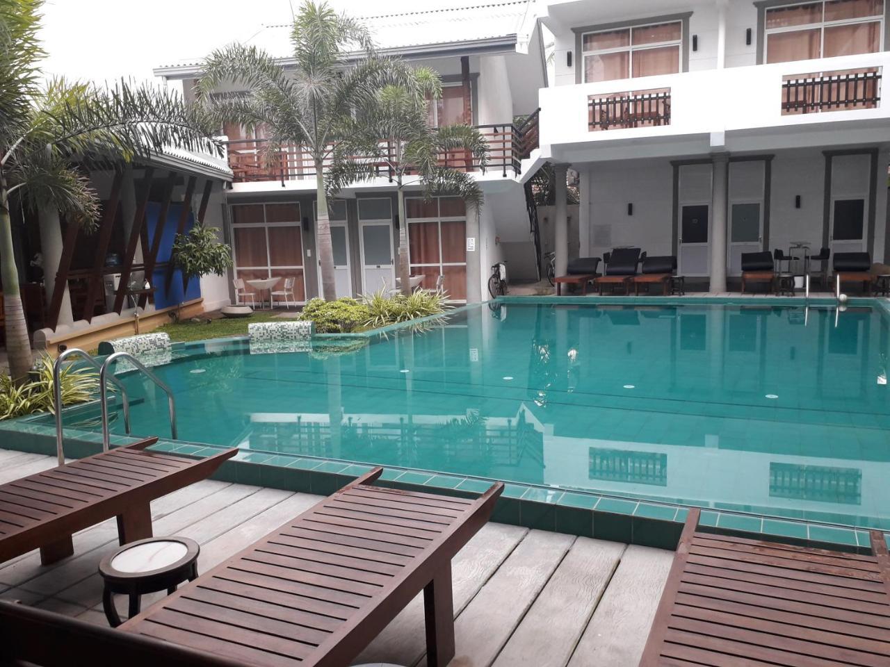 Nil Diya Hotel